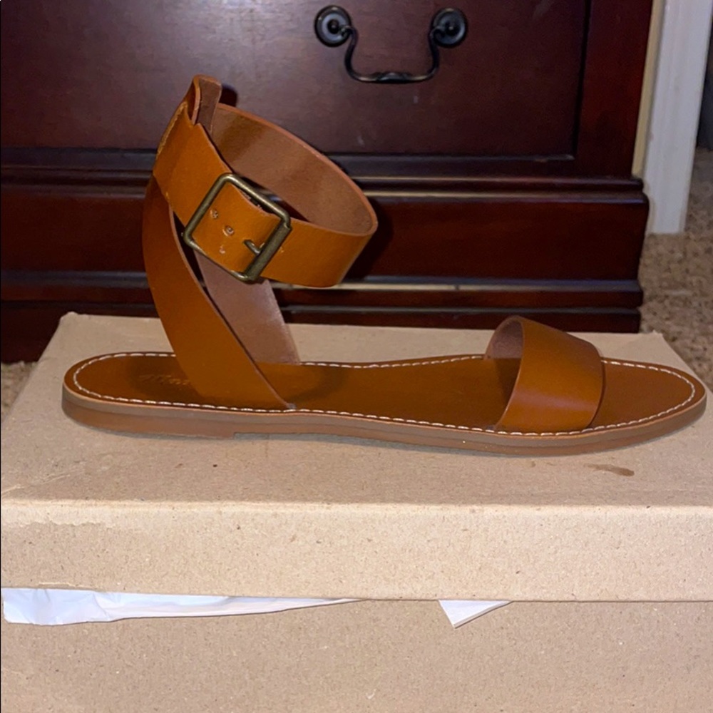 Madewell Flat Ankle-Strap Leather Sandals